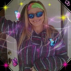 Meet your Posher, Clarissa